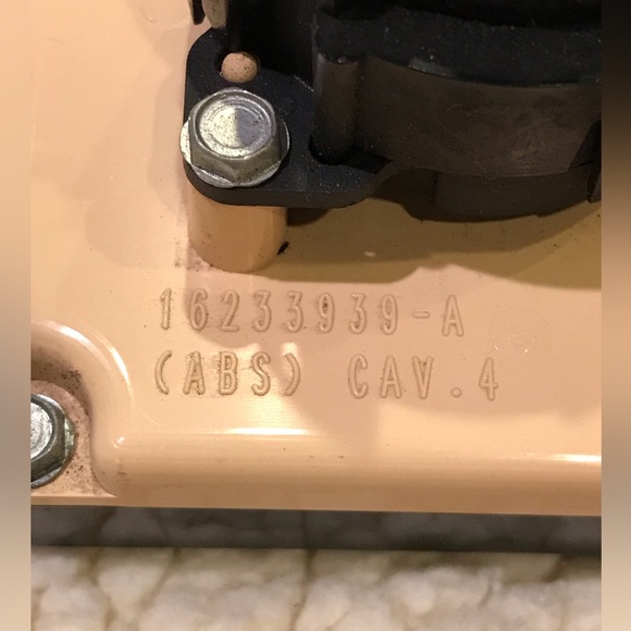 Chev Blazer GMC Jimmy Oldsmobile Climate Control A/C Heater Switch 16233939-A - Picture 4 of 16